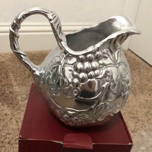 Arthur Court grape small pitcher bran new-still in packaging.